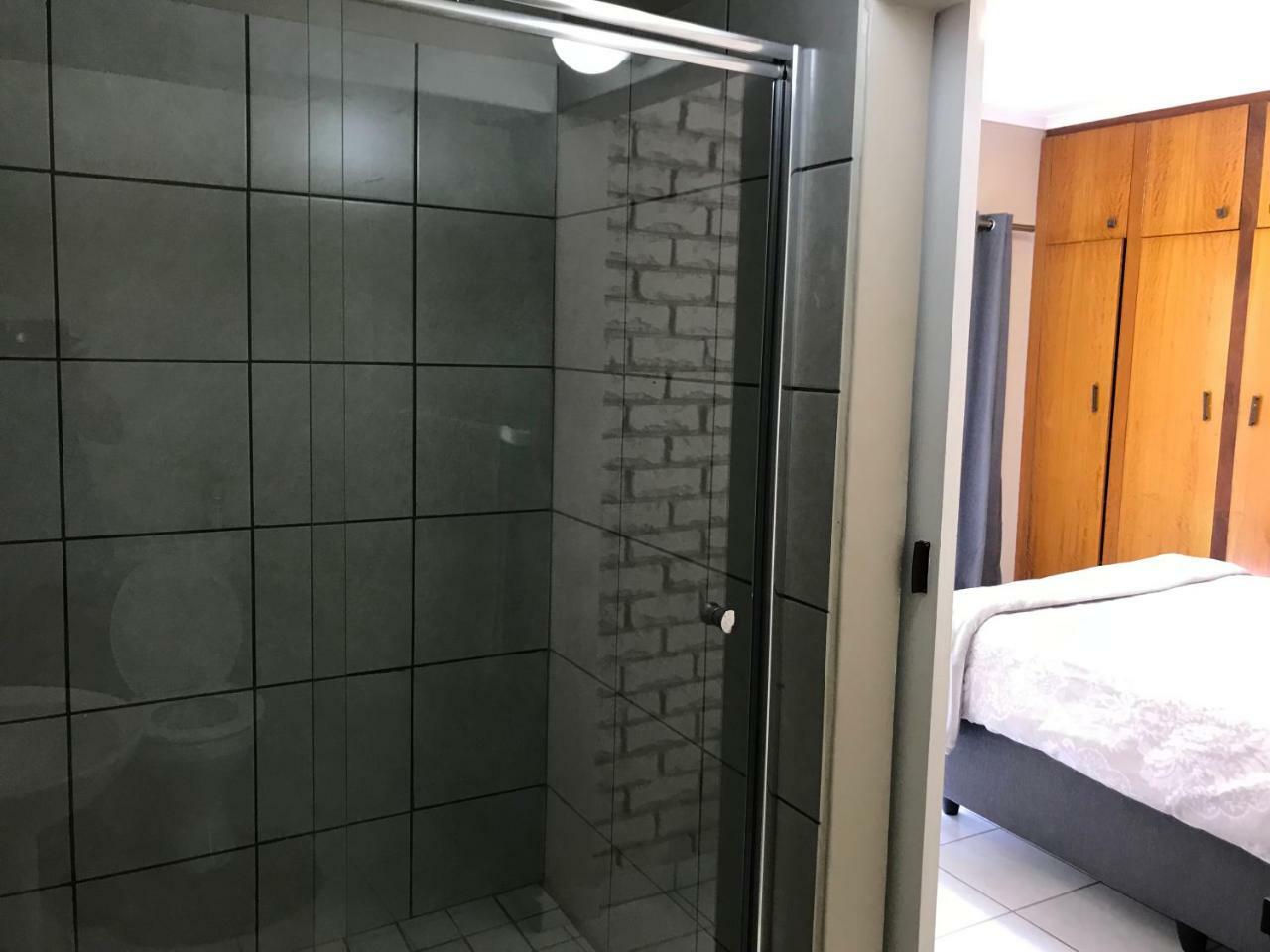 4 On Sirius Hotell Polokwane Eksteriør bilde